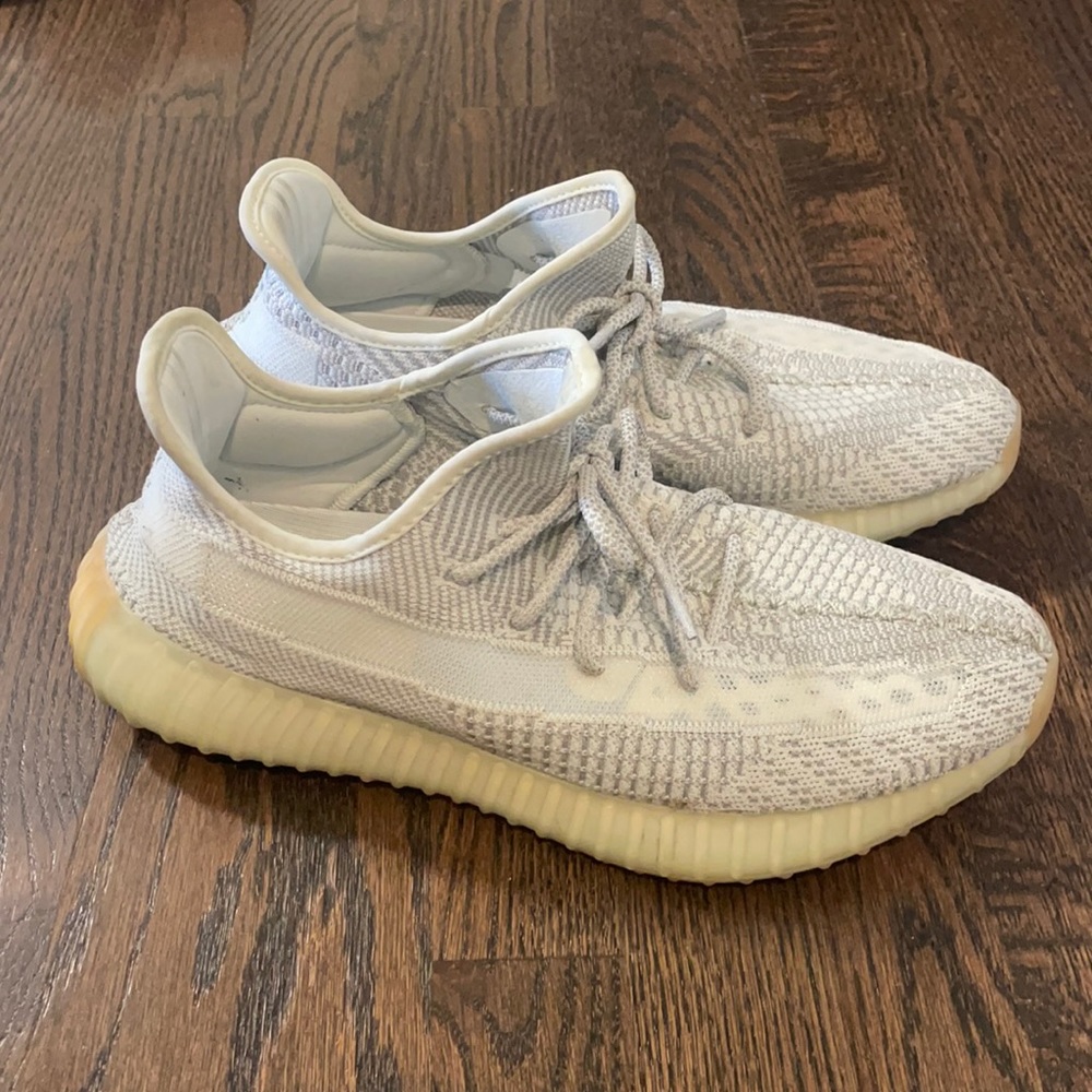 Adidas Yeezy 350 Boost V2 Sneakers